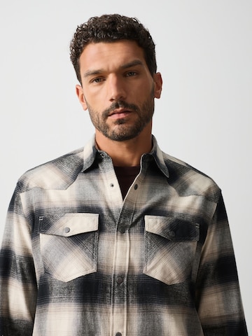 Regular fit Cămașă de la Next pe negru