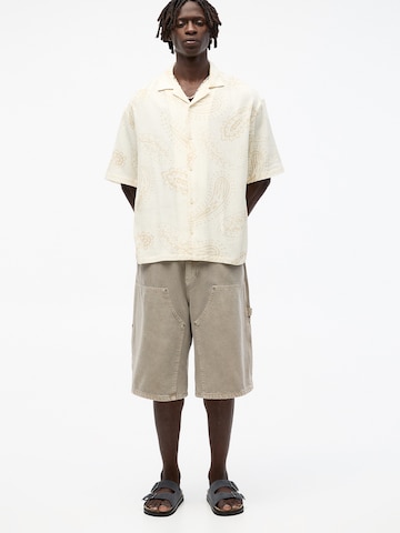 Pull&Bear Comfort fit Button Up Shirt in White
