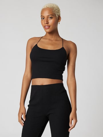 A LOT LESS Top 'Irina' in Black: front