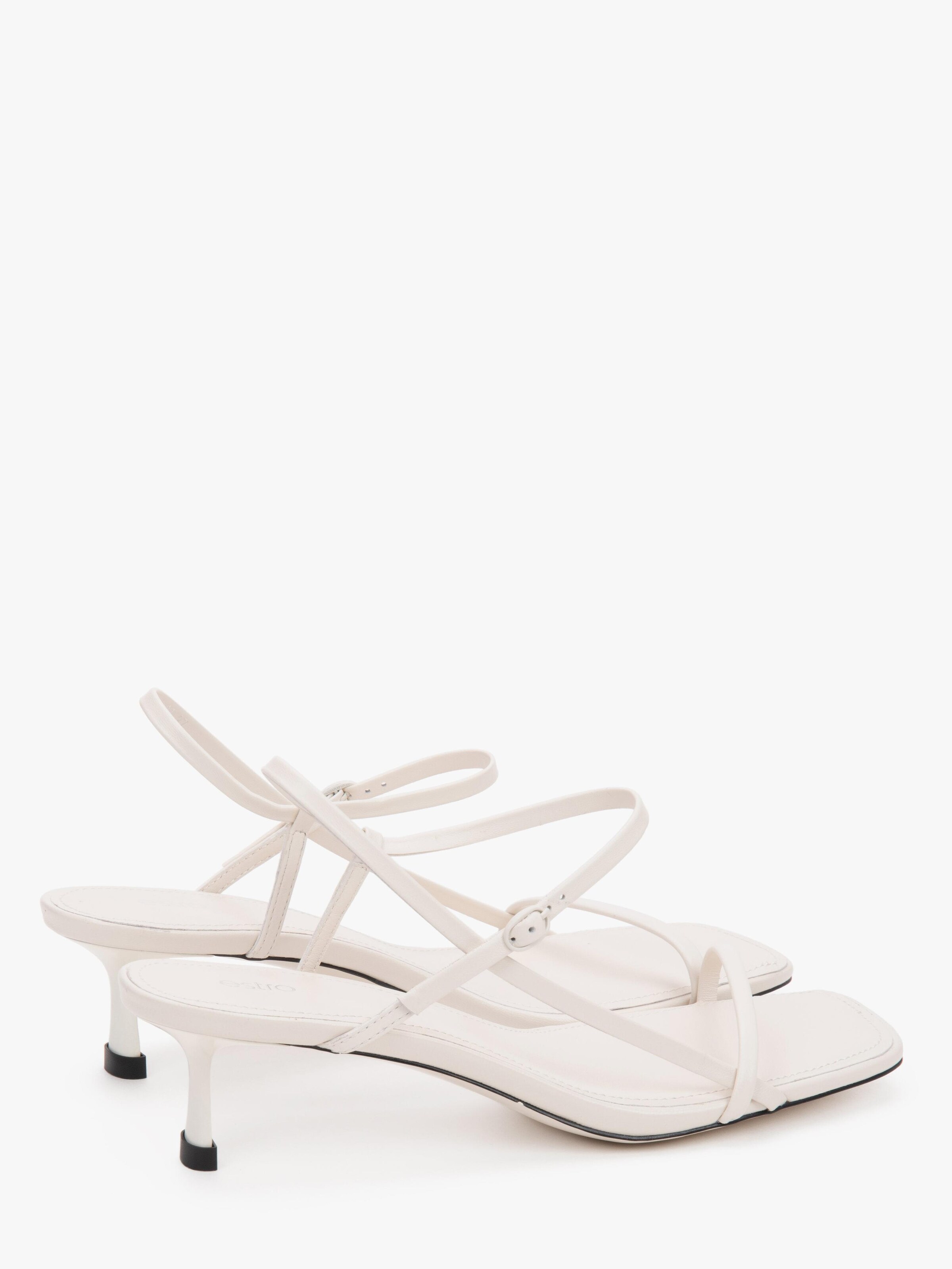 Estro Sandal '25269-9' in White