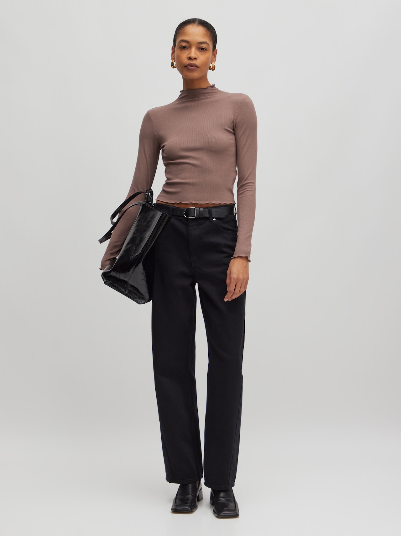 EDITED Producten Shirt 'Daniela' Bruin