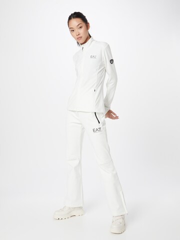 EA7 Emporio Armani - Acampanado Pantalón deportivo en blanco