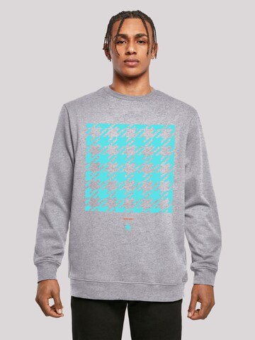F4NT4STIC Sweatshirt in Grijs: voorkant