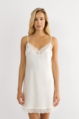 INTIMISSIMI Crotchless Lingerie in White: front