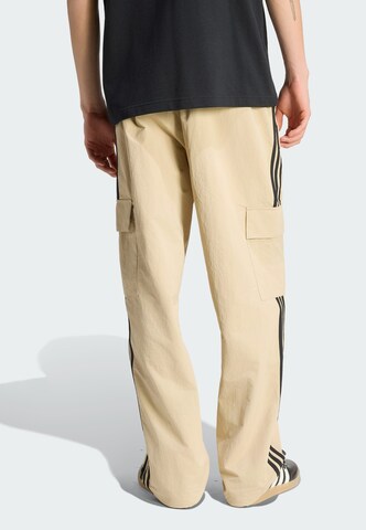ADIDAS ORIGINALS - Loosefit Pantalón cargo en beige