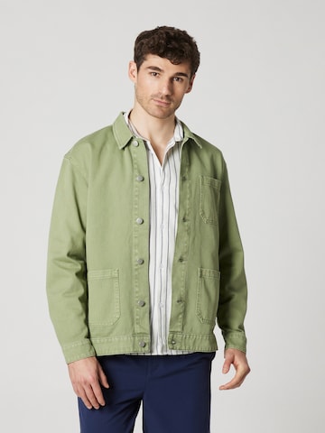 ABOUT YOU x Kevin Trapp Between-Season Jacket 'Halil' in Green: front