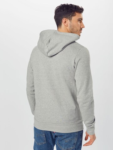 By Garment Makers Sweatshirt i grå