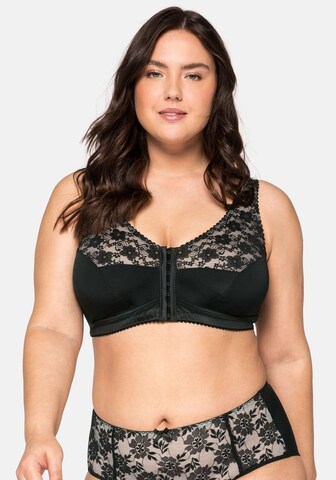 SHEEGO T-shirt Bra in Black: front