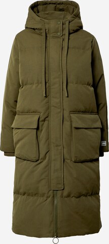 GAP Winter Coat in Green: front