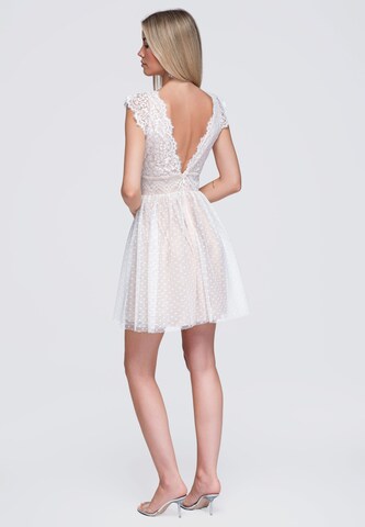 Robe de cocktail Ombre en blanc