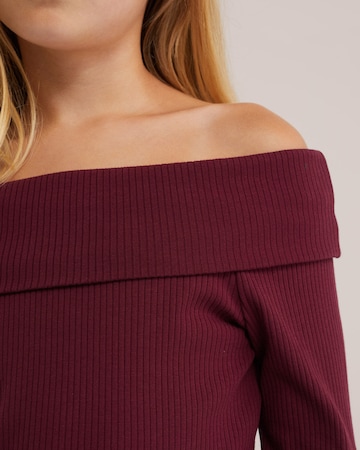 T-Shirt WE Fashion en rouge