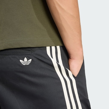 ADIDAS ORIGINALS Loosefit Hose in Schwarz