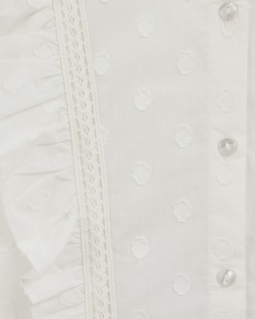 WE Fashion Pusero värissä valkoinen