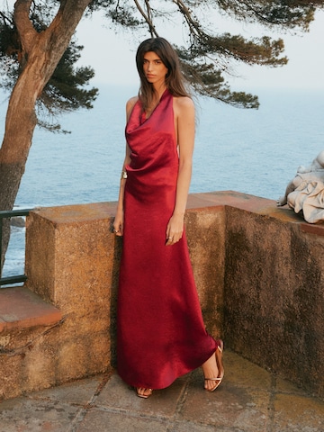 Bhoem Dress in Red: front