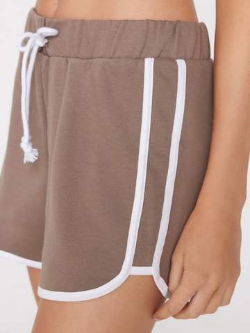 Tezenis Regular Pants in Brown