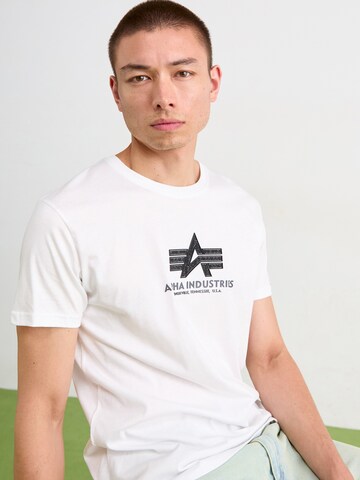 ALPHA INDUSTRIES T-Shirt in Weiß
