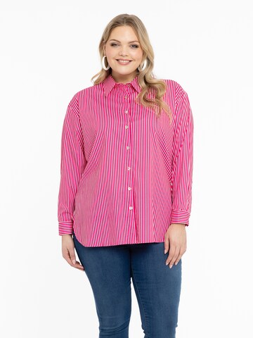 Yoek Blouse in Roze: voorkant