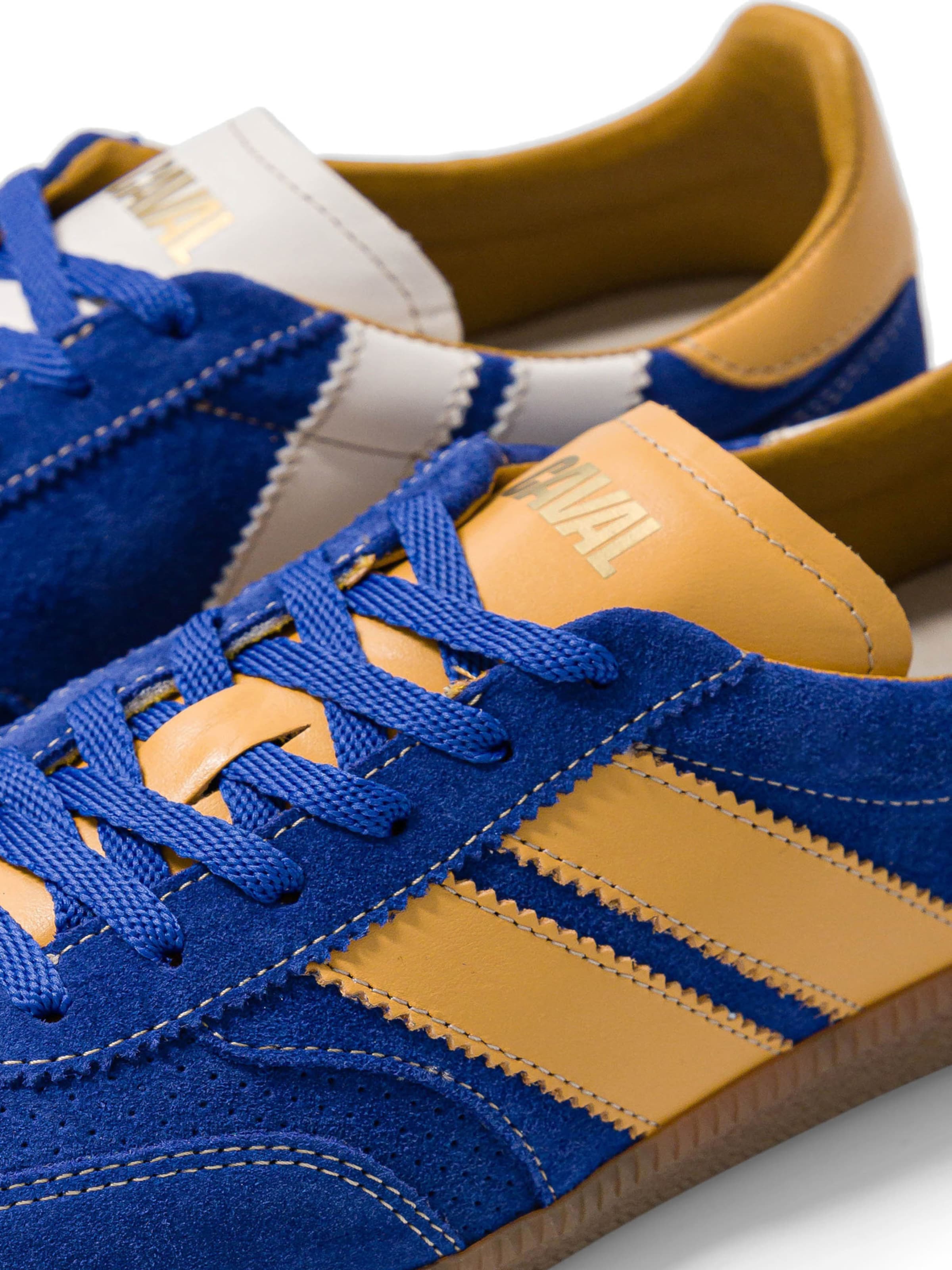 Caval Trainers ' PULSE ' in Blau