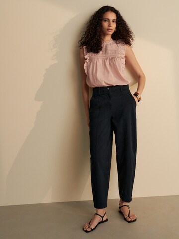 Loosefit Pantaloni chino di Next in nero