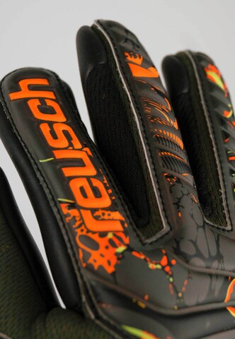 REUSCH Sporthandschoenen 'Attrakt Grip Evolution Finger Support' in Zwart