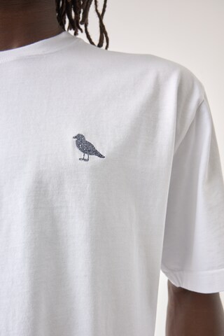Cleptomanicx Shirt in White