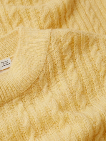 MANGO Sweater in Yellow