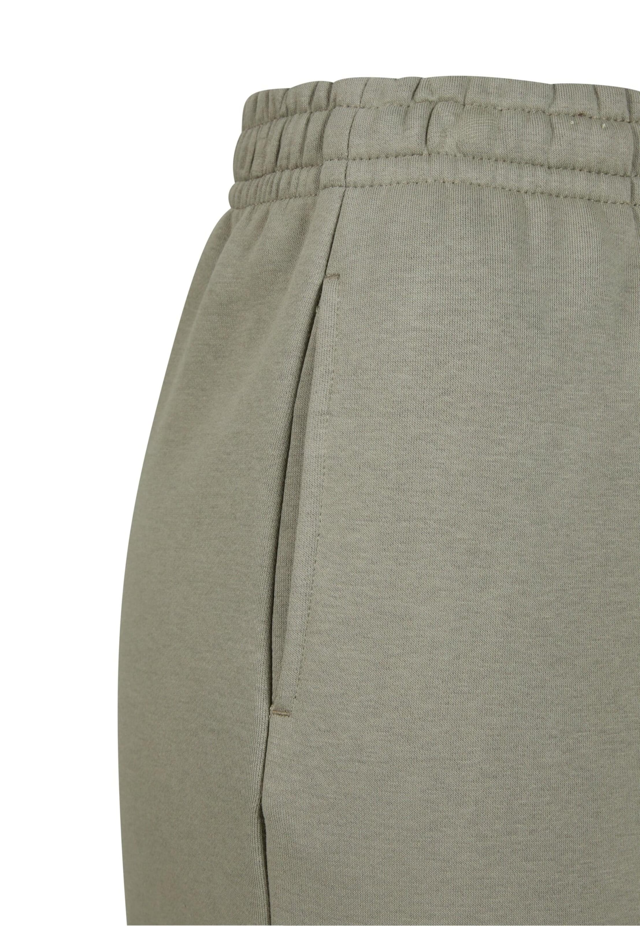Urban Classics Tapered Trousers in Green