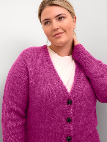 KAFFE CURVE Strickjacke 'Zolina ' in Pink