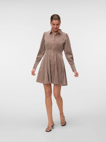 VERO MODA Blousejurk 'AWAne' in Bruin