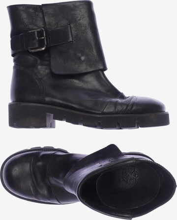 OXS Dress Boots in 40 in Black: front