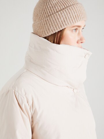 InWear - Chaqueta de entretiempo 'Tahnia' en beige