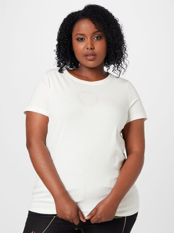 Vero Moda Curve - Camiseta 'SANDRA' en blanco: frente