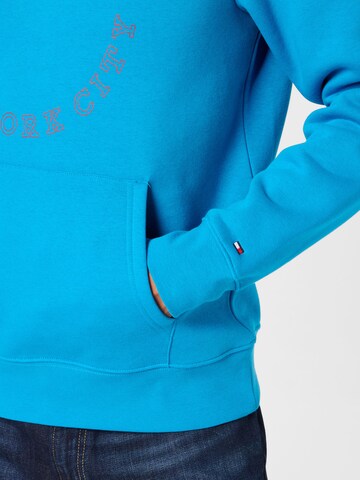 TOMMY HILFIGER Sweatshirt in Blau