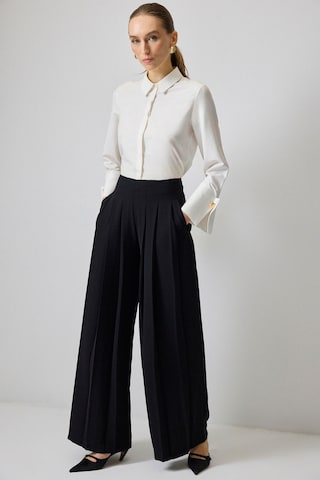 Touche Prive Wide Leg Bügelfaltenhose in Schwarz