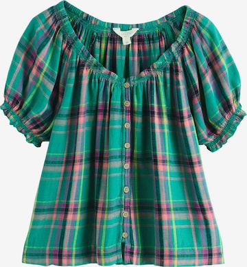 Next Pusero värissä vihreä: etupuoli