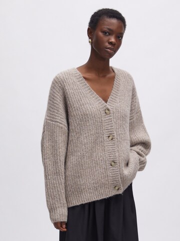 EDITED Knit cardigan 'Gertrud' in Brown: front