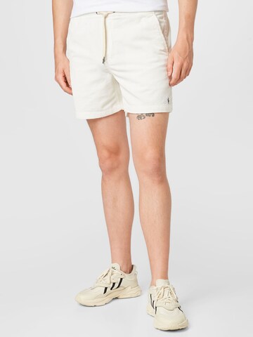 Polo Ralph Lauren Regular Trousers in White: front