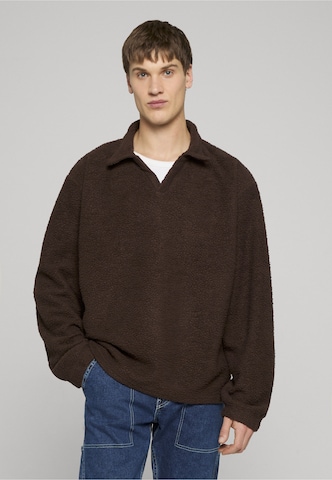 DEF Pullover in Braun: Vorderseite