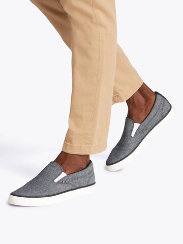 TOMMY HILFIGER - Zapatillas sin cordones en azul