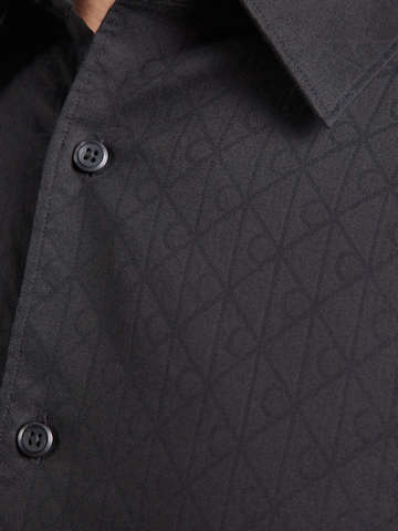 Calvin Klein Comfort Fit Πουκάμισο σε μαύρο