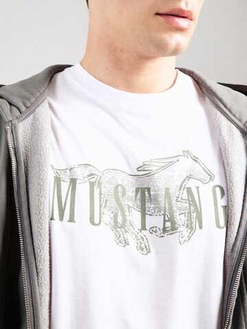 MUSTANG T-Shirt 'Austin' in Weiß
