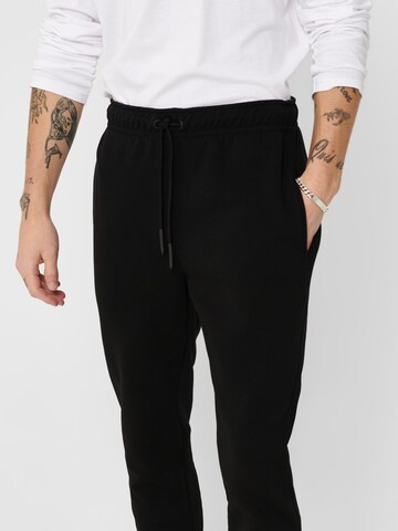 Only & Sons - Tapered Calças 'Ceres' em preto