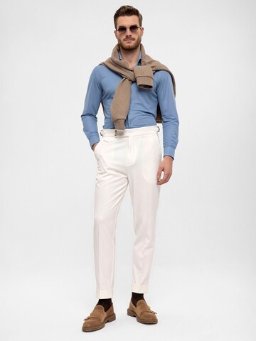 Antioch Slim fit Trousers with creases in White