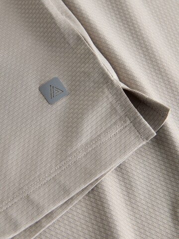 T-Shirt fonctionnel 'Active' Next en beige