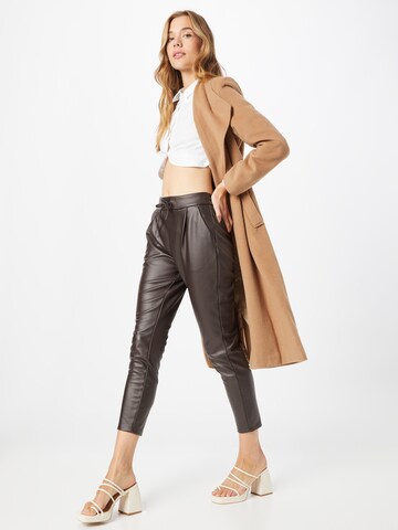 VERO MODA Tapered Pleat-Front Pants 'EVA' in Brown