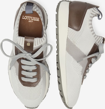 LOTTUSSE Sneaker low 'DIANNE' in Grau