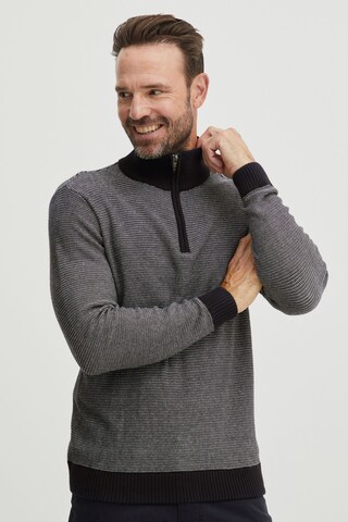 FQ1924 Sweater in Black: front