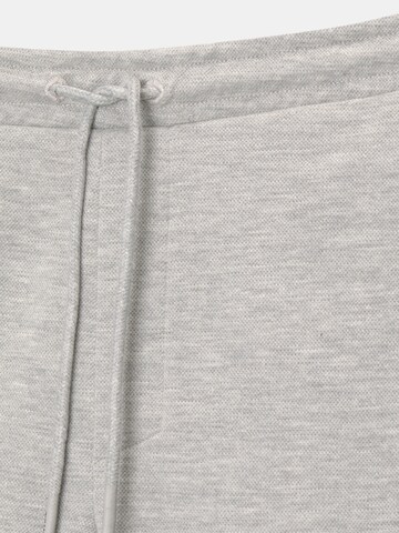 Pull&Bear Regular Trousers in Grey