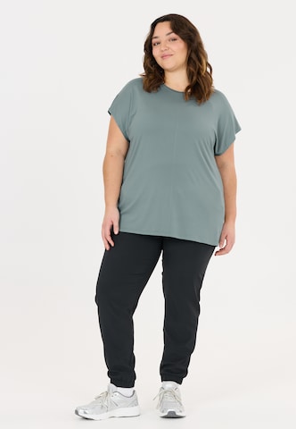 Q by Endurance T-Shirt 'Jenirei' in Grau