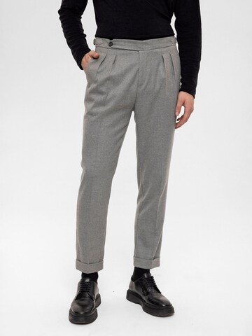 Antioch Regular Pleat-Front Pants in Grey: front